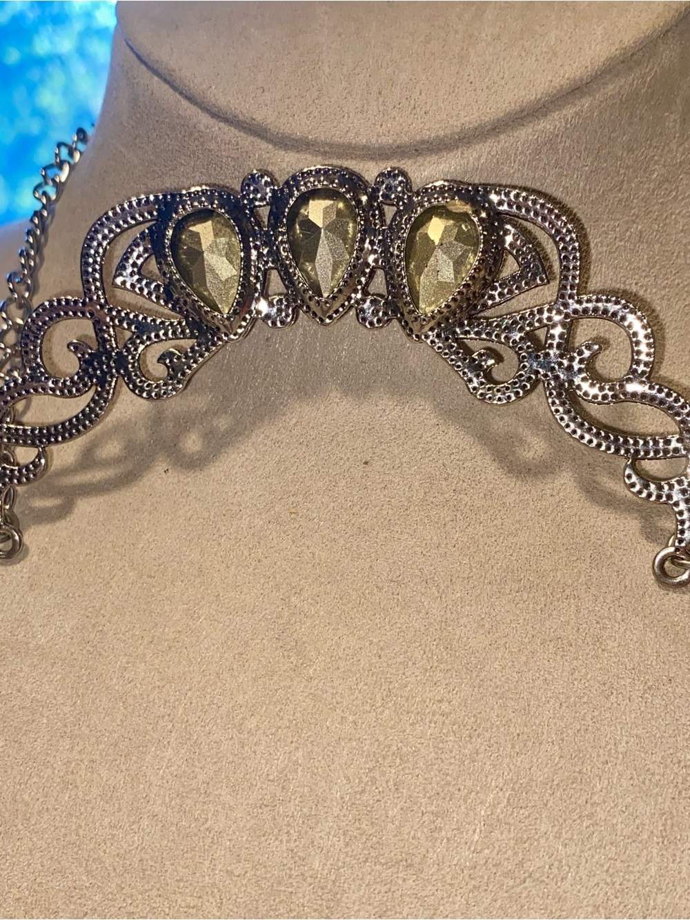 Silver Filigree Choker Necklace W/ Opaque Iridescent Teardrop Stones